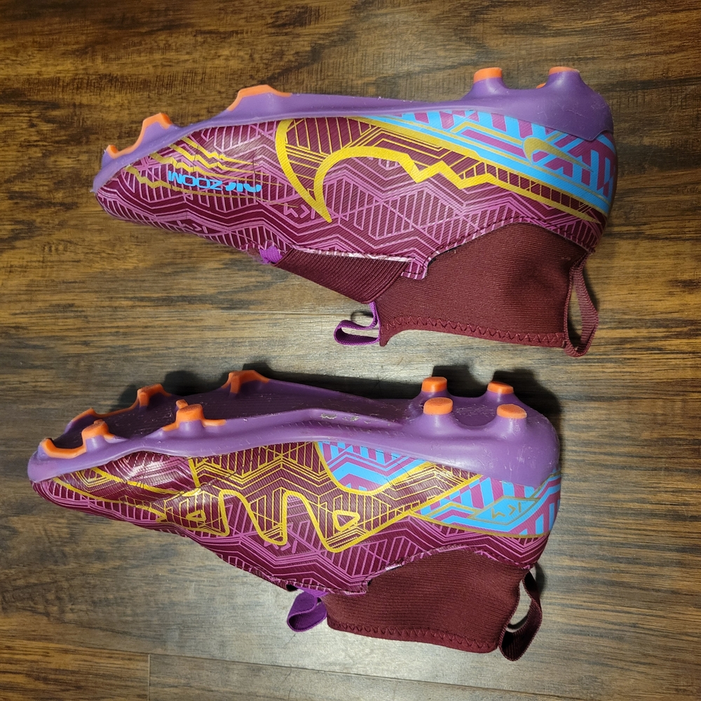Nike Purple and Orange Dynamic Sneakers